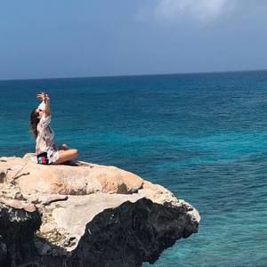 Meet your Posher, Regina